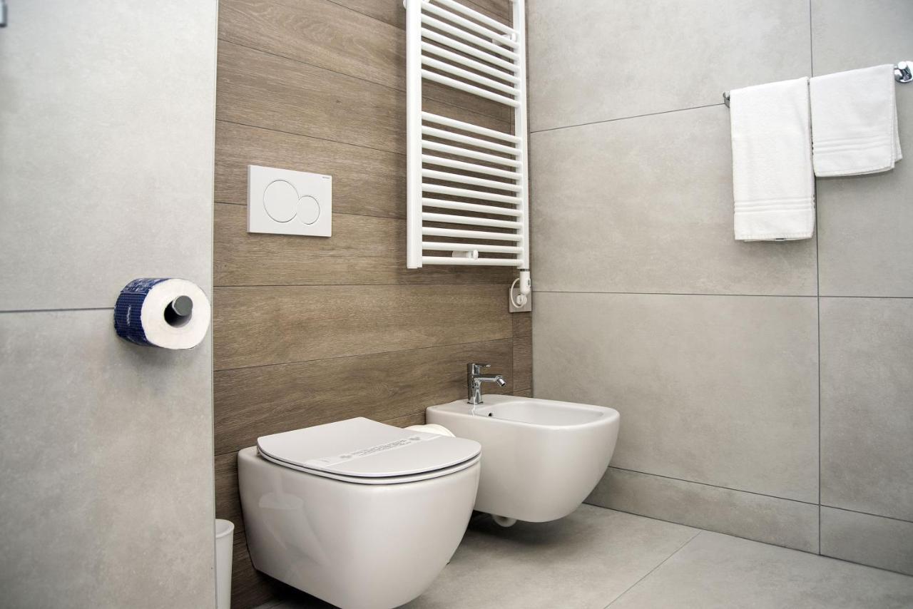 Camelot Appartamenti - Business E Holiday San Martino Buon Albergo Exterior foto