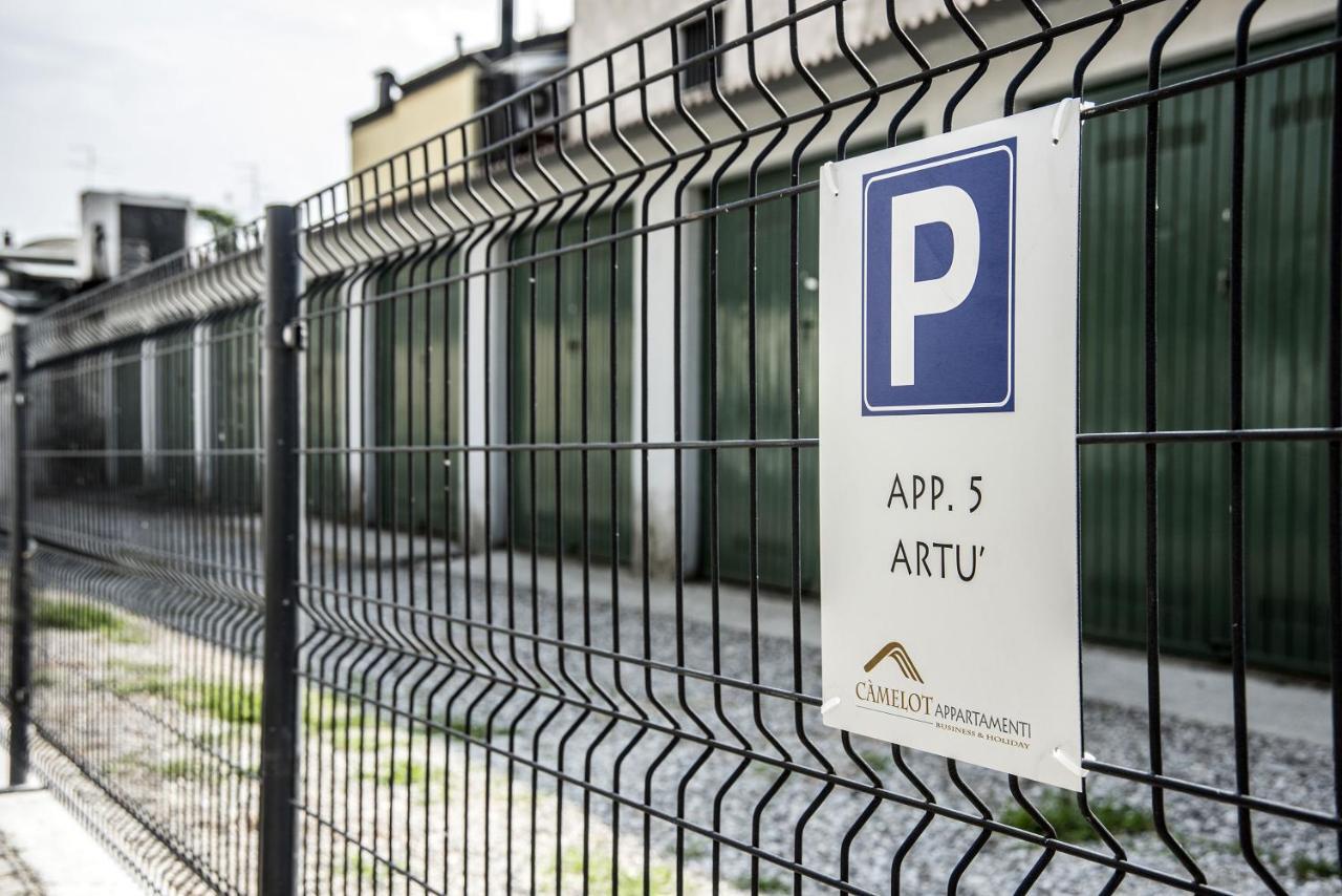 Camelot Appartamenti - Business E Holiday San Martino Buon Albergo Exterior foto