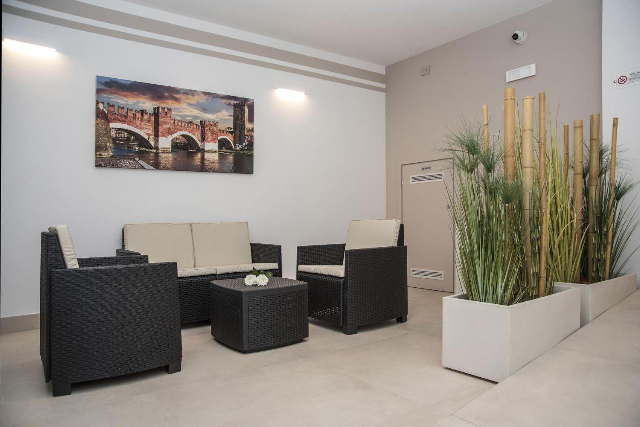 Camelot Appartamenti - Business E Holiday San Martino Buon Albergo Exterior foto